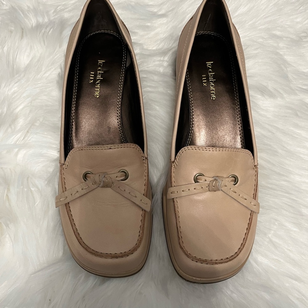 Liz Claiborne flex loafer, leather size 8 new without box